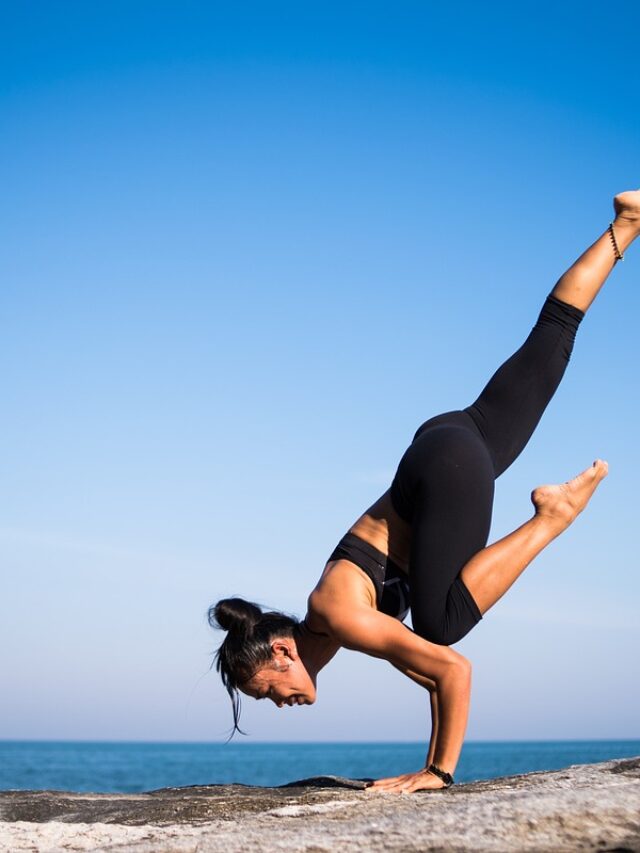 yoga, strength, woman-2587066.jpg